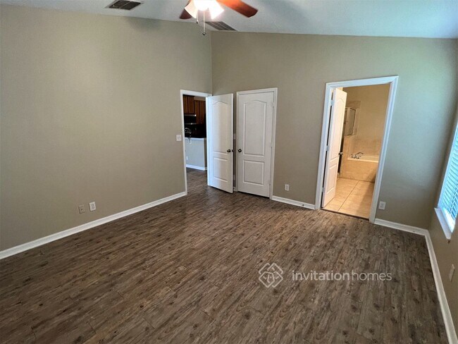 Building Photo - 3619 Briar Run Dr