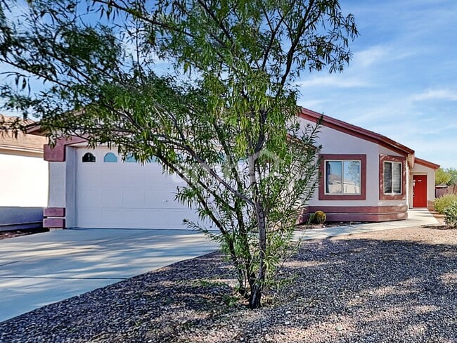 Building Photo - 7659 S Meadow Spring Way