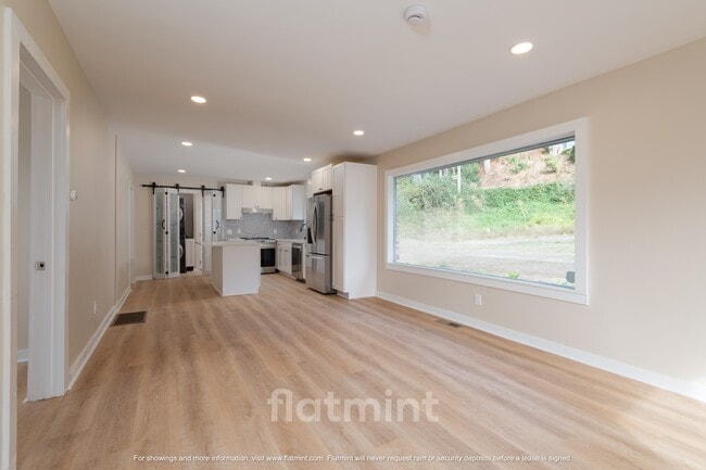 Foto del edificio - 6850 S 133rd St