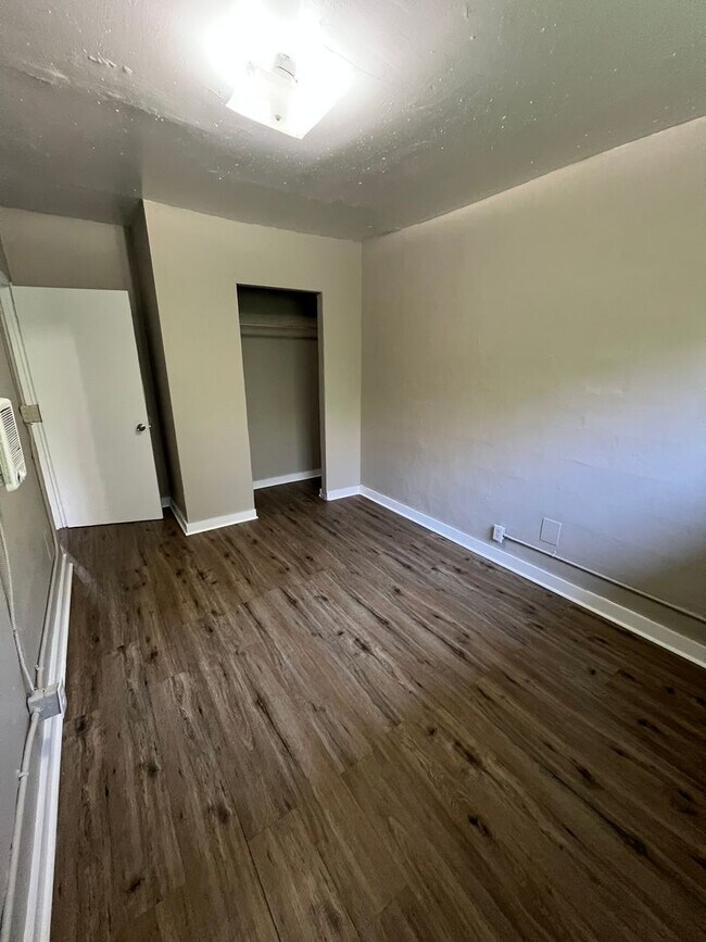 Foto del edificio - 4113 Dorris St