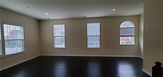 Foto del edificio - 1801 Pointe View Dr