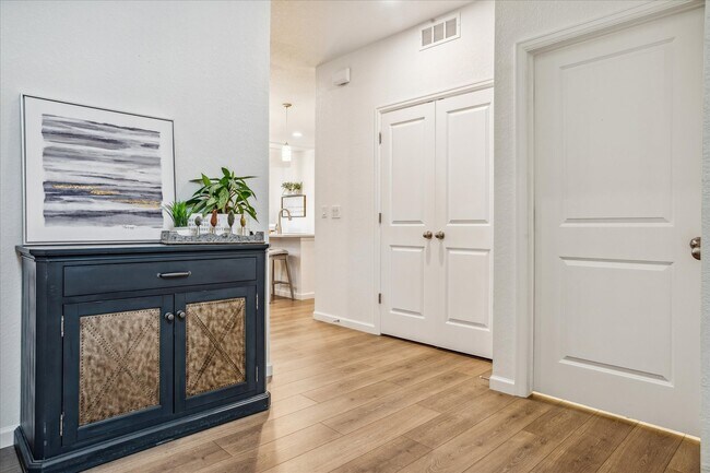 Foto del edificio - 5344 Canyon View Dr