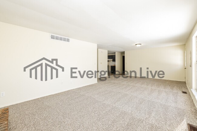 Building Photo - Coming Soon!