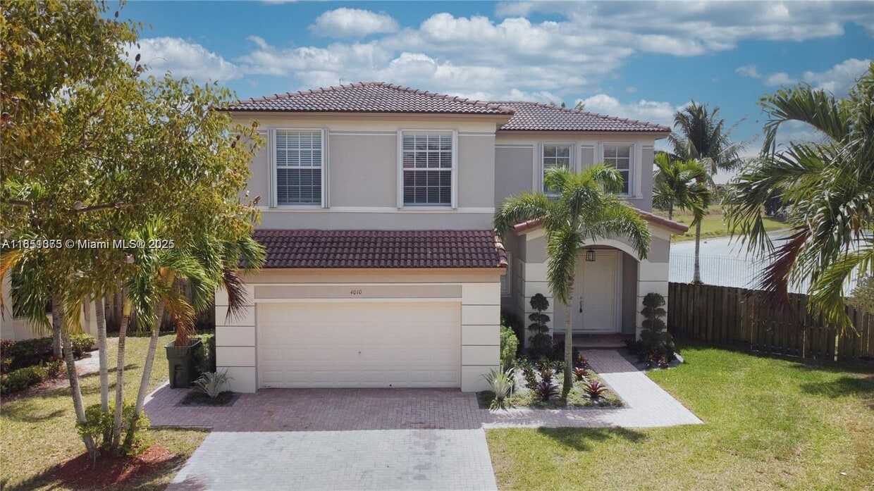Foto principal - 4010 NE 20th St