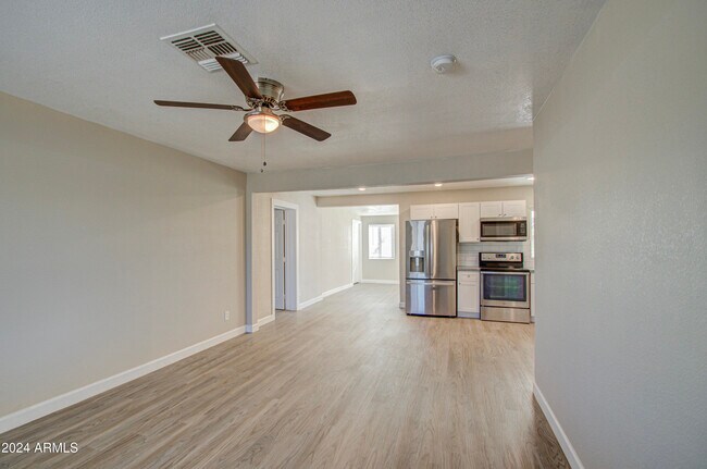 Foto del edificio - 2401 W Citrus Way