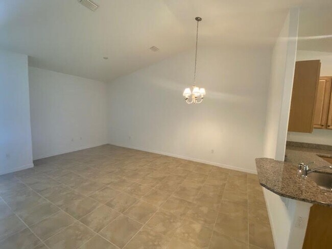 Building Photo - 27 Pony Ln