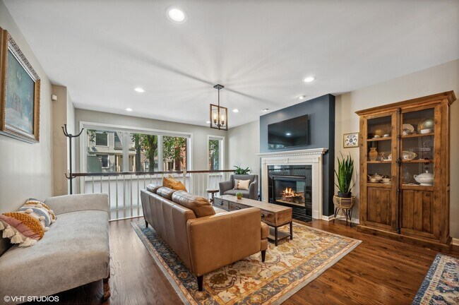 Foto del edificio - 3217 N Kenmore Ave