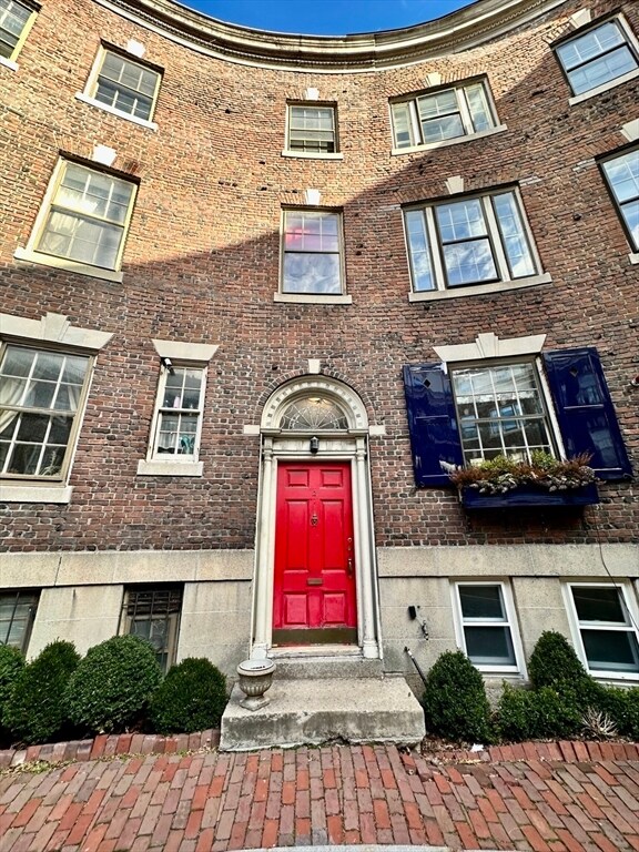 Foto del edificio - 2 W Hill Pl