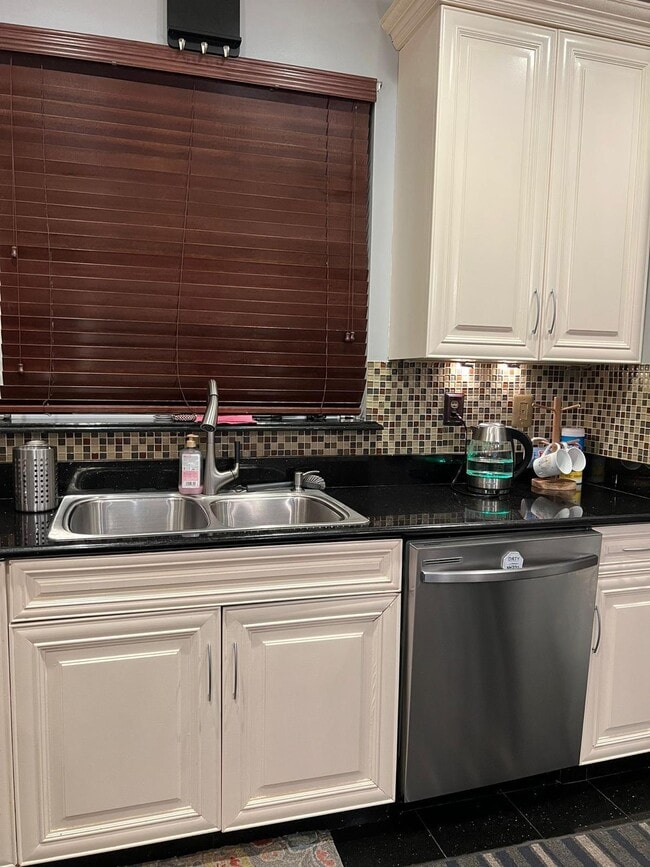 Foto del edificio - 93 Banyan Blvd