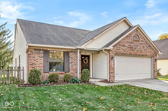 Building Photo - 3145 Village Park N Dr