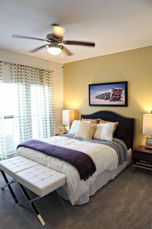 Foto principal - 1226 W Grand Pkwy S