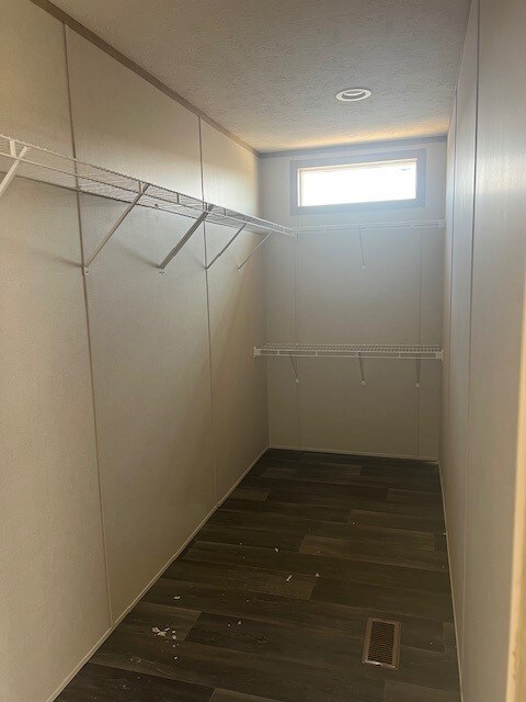 Foto del edificio - 15903 S Flores St