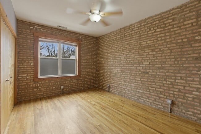 Building Photo - 4104 N Mozart St