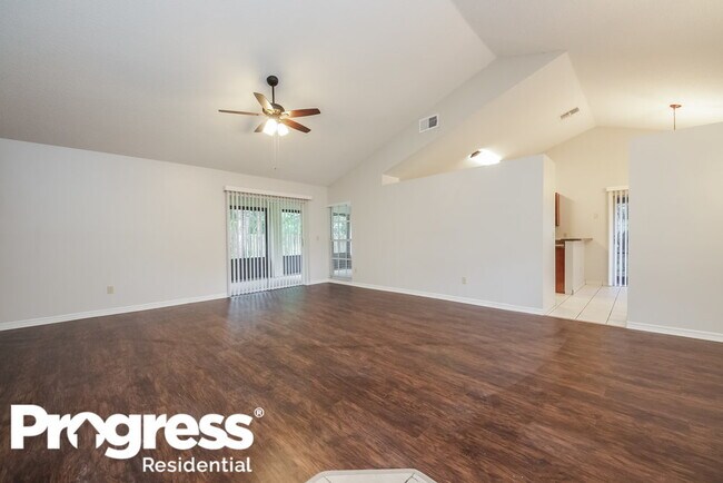 Building Photo - 711 White River Dr