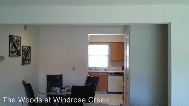 Building Photo - 480 NE Windrose Dr