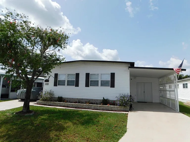 38144 Williams Aire St, Dade City, FL 33525