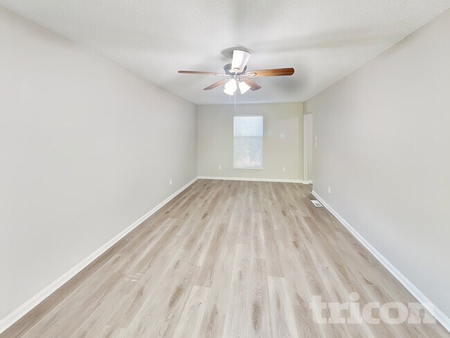 Foto del edificio - 509 Glen Ellyn Ct