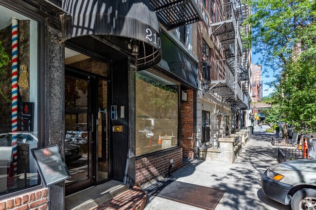 Entrance - 210 E 21st St