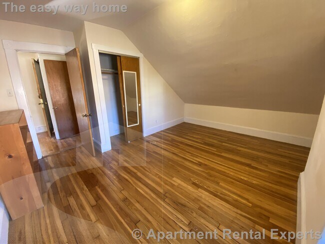 Foto del edificio - 381 Harvard St