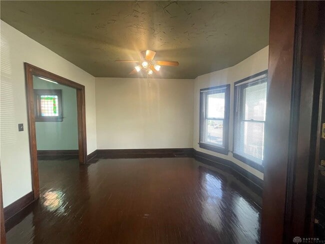 Building Photo - 654 Carlisle Ave