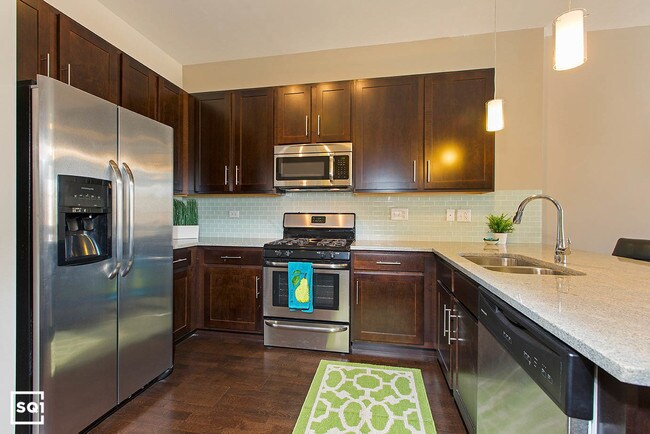 Building Photo - 60 E 23rd St