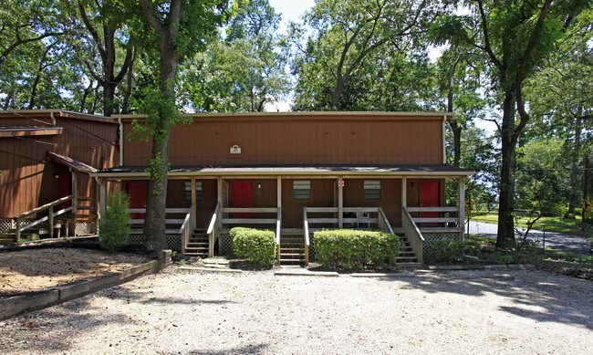 Foto del edificio - Treehouse Townhomes