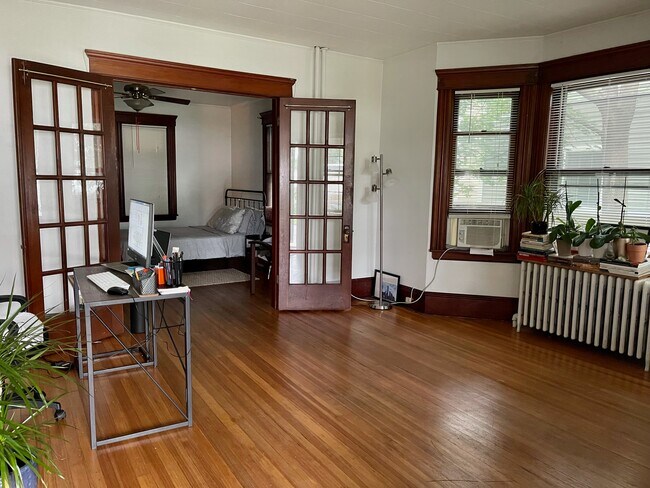 Foto del edificio - 33 Douglas Ave