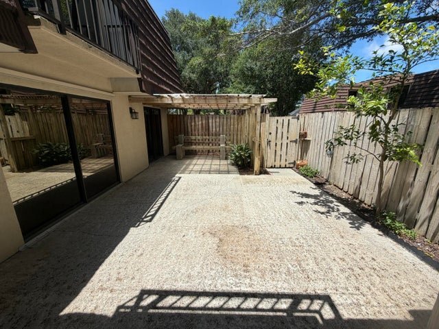 Foto del edificio - 2407 24th Ln