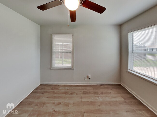 Foto del edificio - 604 Globe Ave