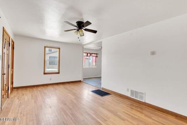 Building Photo - 5608 Pollard St