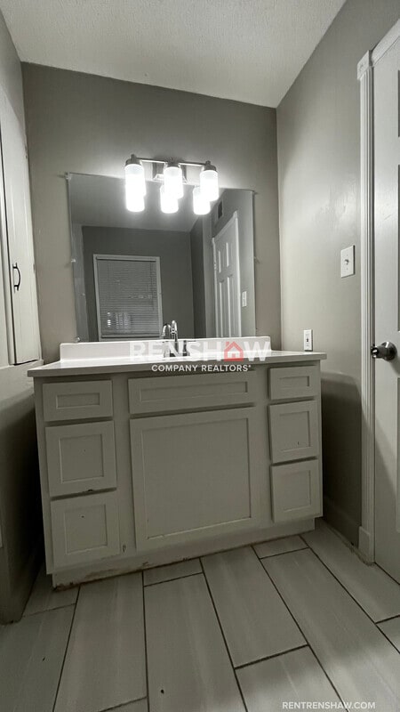 Building Photo - 2173 Blue Ridge Cv