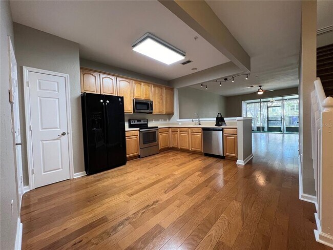 Building Photo - 6886 Sperone St