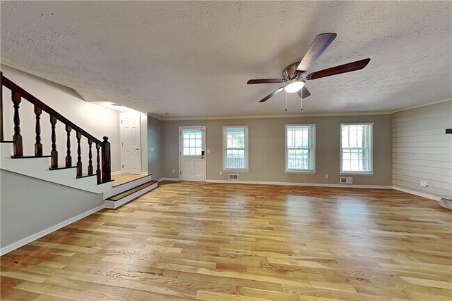 Foto del edificio - 5220 Highland Trail