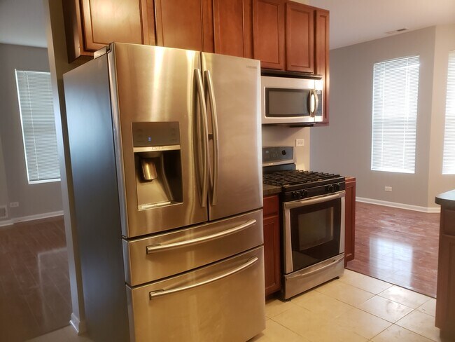 Foto del edificio - 241 Barrett Dr