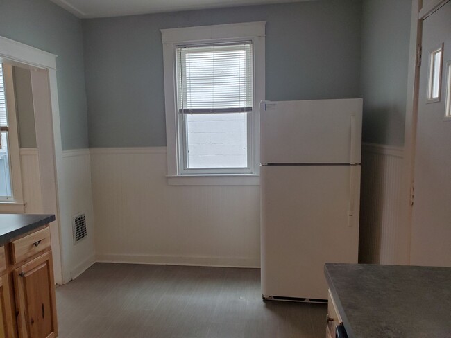 Foto del edificio - 3 Bedroom, 1 Bath in Manheim Township Scho...