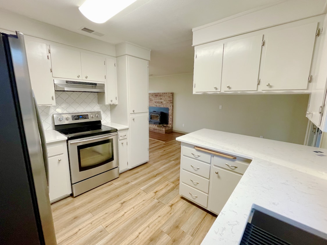 Foto principal - COUNTRY SETTING 3 BEDROOM WITH POOL AND SOLAR