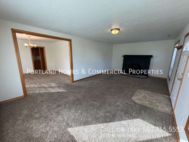 Building Photo - 1010 N. Winchell-