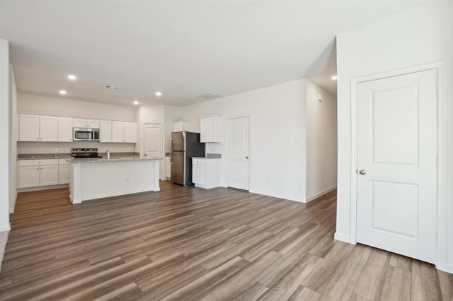 Foto del edificio - 2104 Prairie Ln