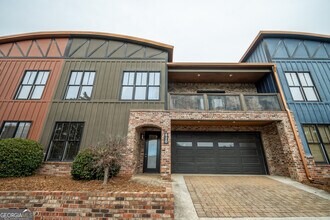 Building Photo - 118 Ruth Dr