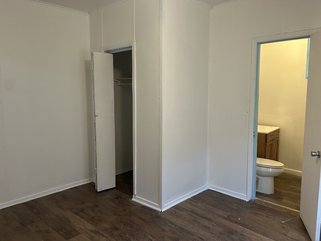 Foto del edificio - 1303 Bell St