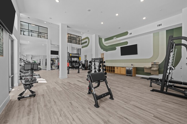 Building Photo - Lenox Burnet