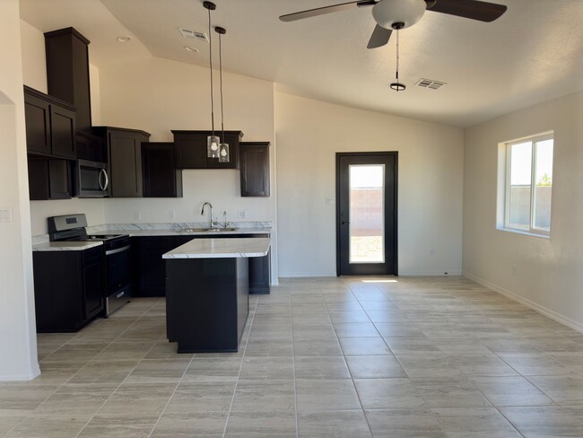 Building Photo - Brand New Three Bedroom Two Bath Home