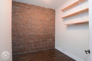 Building Photo - 726 Franklin Ave