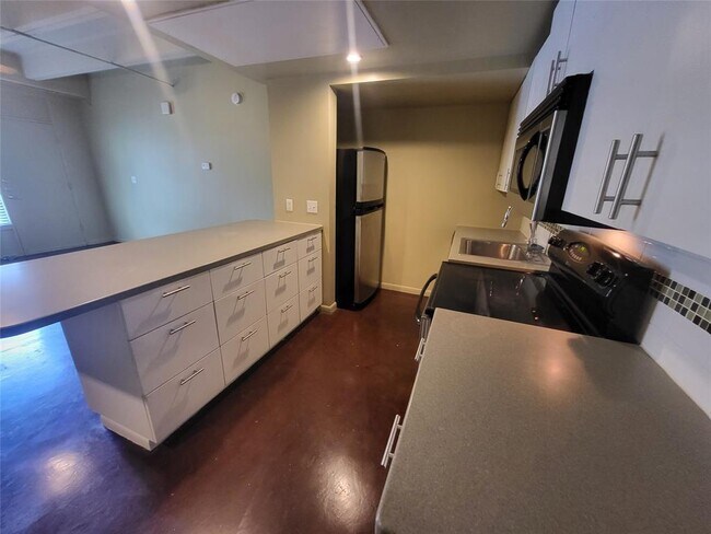 Foto del edificio - 2408 Leon St