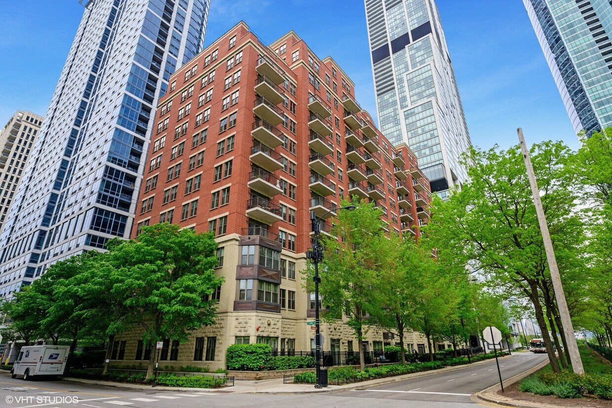 Foto principal - 1250 S Indiana Ave