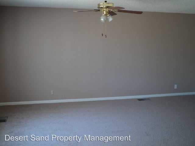 Building Photo - 3020 Merritt Ave