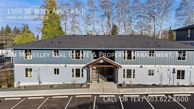 Building Photo - 1305 SE Jetty Ave