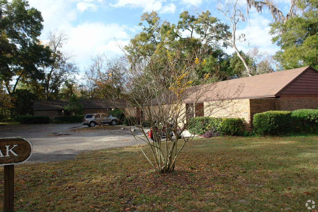 Foto del edificio - HERITAGE OAK APARTMENTS