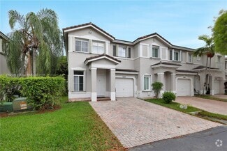 Building Photo - 5620 NW 113th Pl