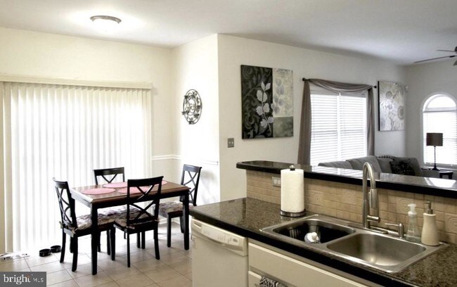 Building Photo - 9814 Minuteman Ct